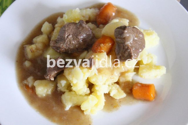 hovězí na mrkvi